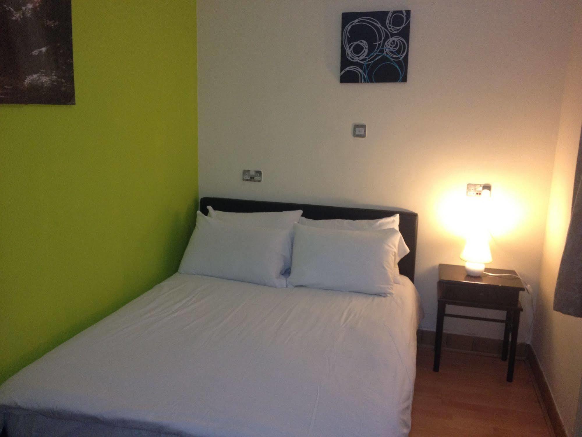 לונדון City View Hotel Roman Road מראה חיצוני תמונה